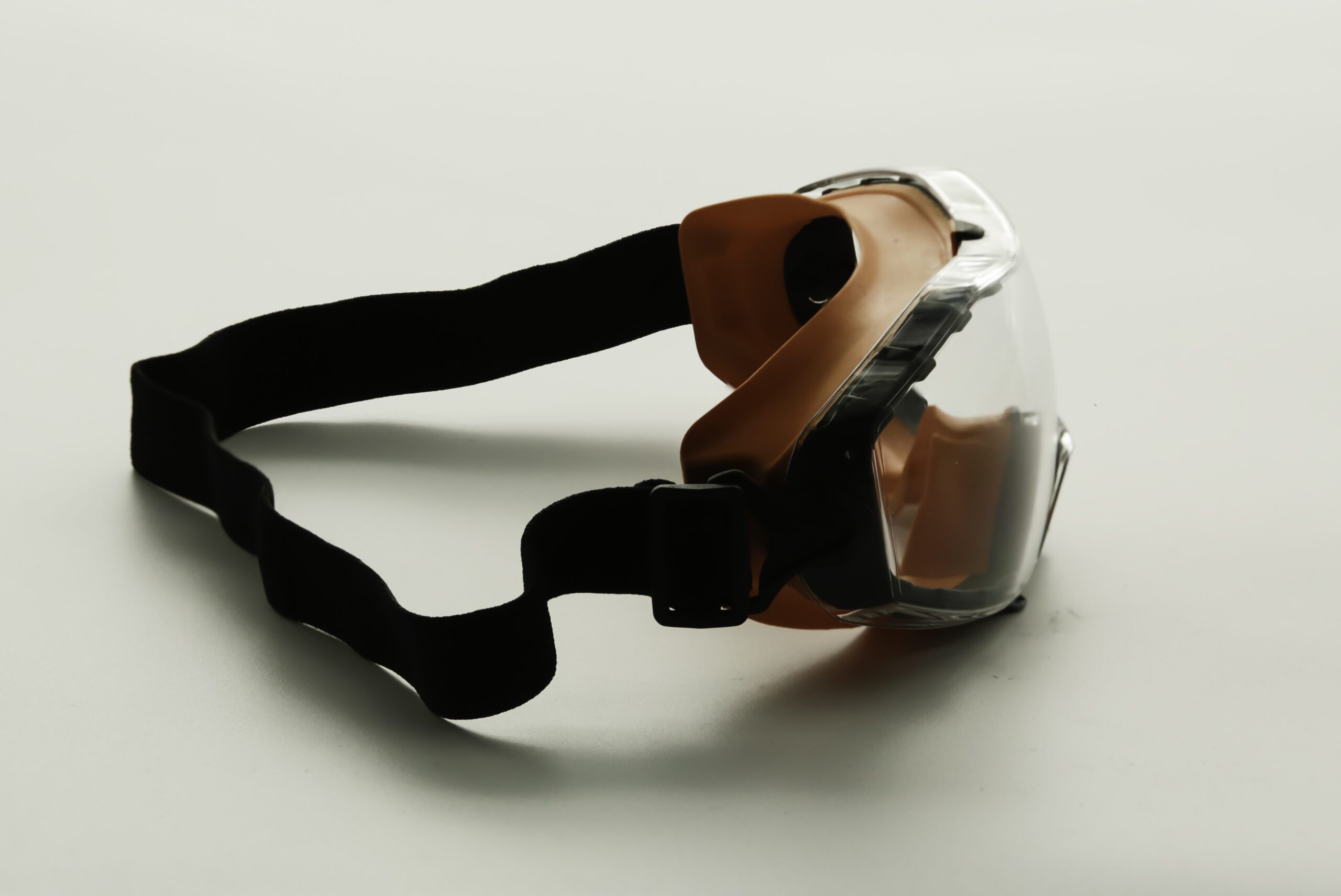 e-507 safety goggle